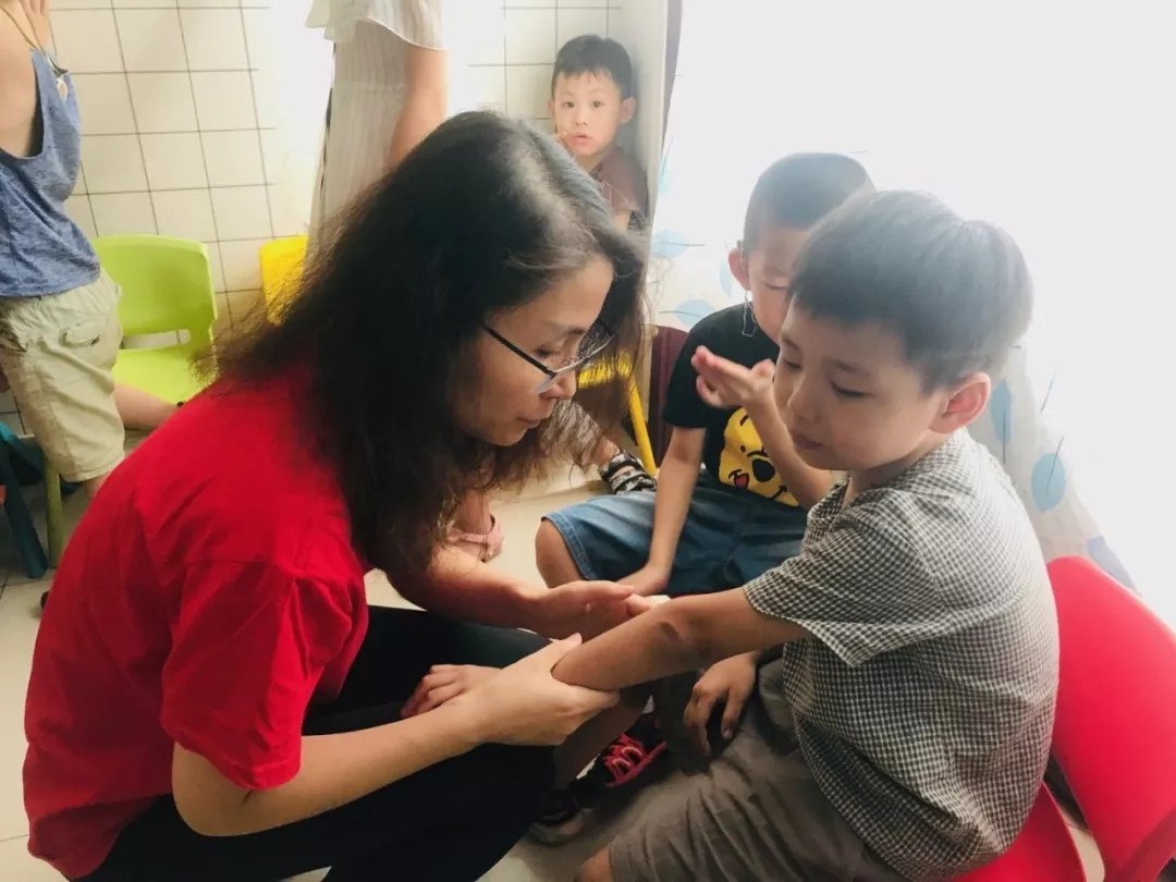 無聲的世界，有聲的愛 遠行愛